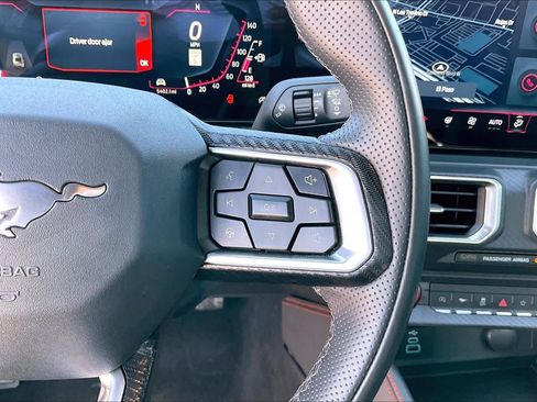 Used 2025 Ford Mustang Premium image 24