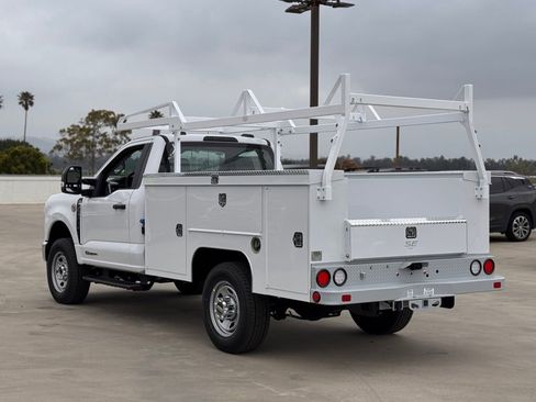 New 2025 Ford F350 XL w/ XL Chrome Package AWD/4WD image 12