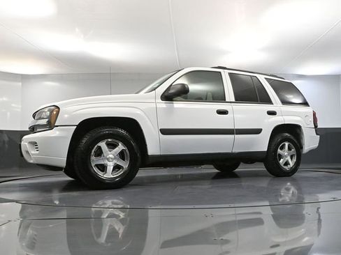 Used 2005 Chevrolet TrailBlazer LS w/ LS Preferred Equipment Group AWD/4WD image 45