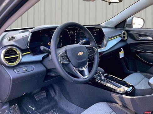 New 2026 Chevrolet Trax LT w/ Driver Confidence Package image 3