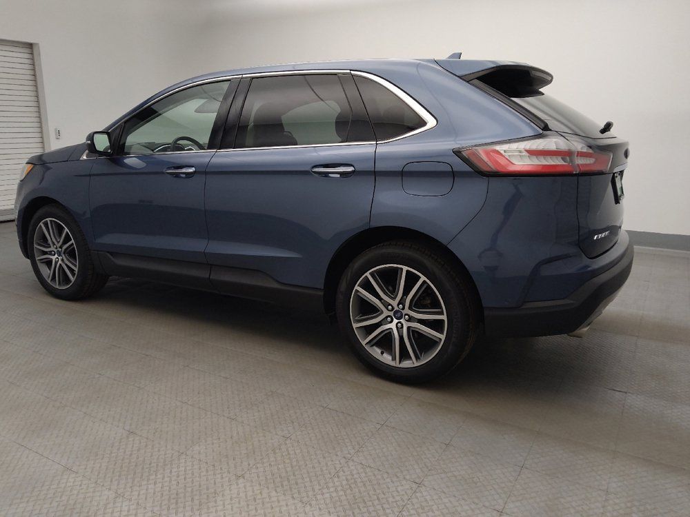 Used 2019 Ford Edge Titanium w/ Equipment Group 301A FWD image 3