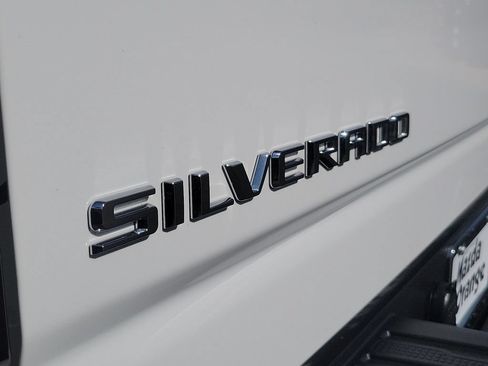 Used 2025 Chevrolet Silverado 2500 LTZ AWD/4WD image 26
