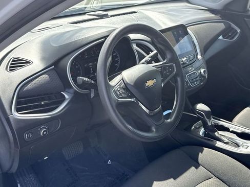 Used 2024 Chevrolet Malibu LT image 10