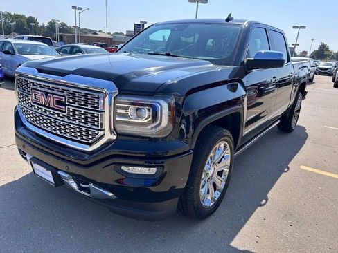 Used 2018 GMC Sierra 1500 Denali w/ Denali Ultimate Package image 6