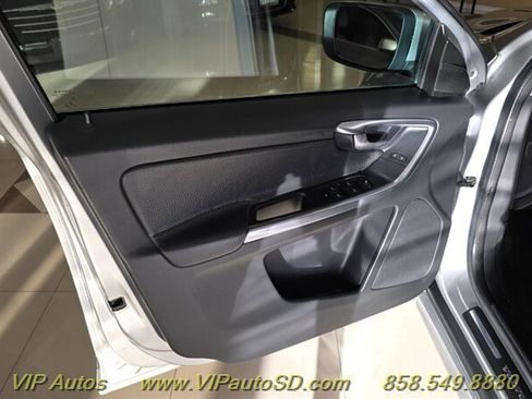 Used 2014 Volvo XC60 T6 image 12