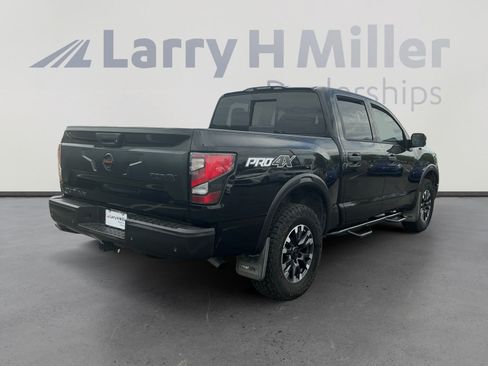 Used 2021 Nissan Titan PRO-4X w/ Pro-4x Convenience Package AWD/4WD image 5