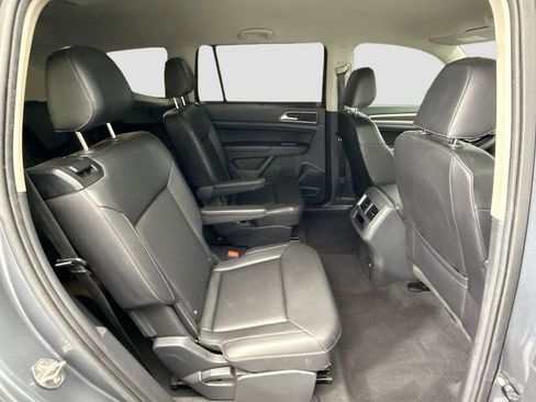 Used 2019 Volkswagen Atlas SE w/ Towing Package image 20