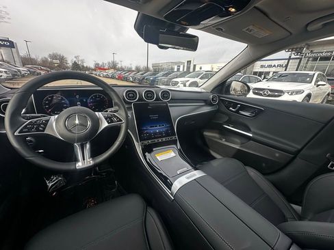 Used 2025 Mercedes-Benz C 300 4MATIC Sedan image 18