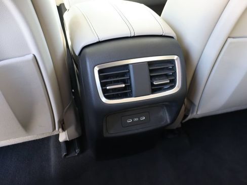 Used 2025 Acura RDX SH-AWD w/ Technology Package image 40