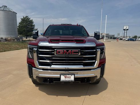 New 2026 GMC Sierra 2500 SLT w/ SLT Premium Package AWD/4WD image 11