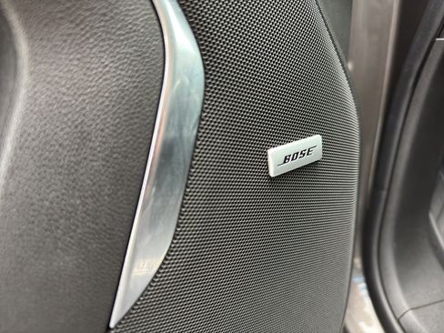 Used 2021 Chevrolet Tahoe Premier w/ Premium Package image 17