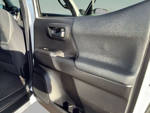 Used 2023 Toyota Tacoma TRD Off-Road image 22