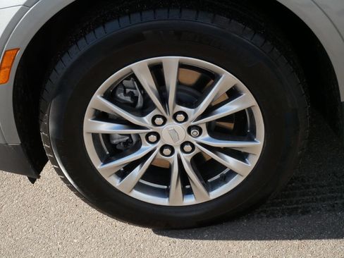 Certified 2023 Cadillac XT5 Premium Luxury w/ LPO, Floor Liner Package image 15