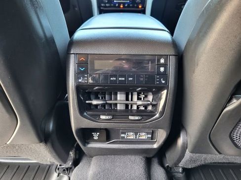 Used 2021 Jeep Grand Cherokee L Limited w/ Trailer Tow Group (B) AWD/4WD image 24