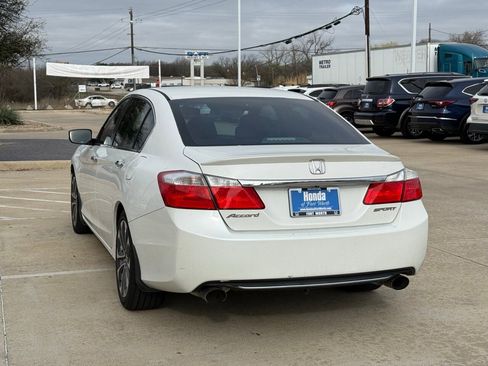 Used 2015 Honda Accord Sport image 2