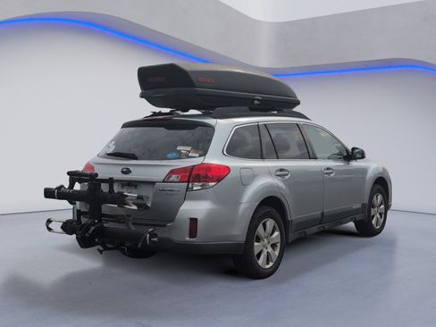 Used 2012 Subaru Outback 2.5i Premium w/ All-Weather Pkg AWD/4WD image 5