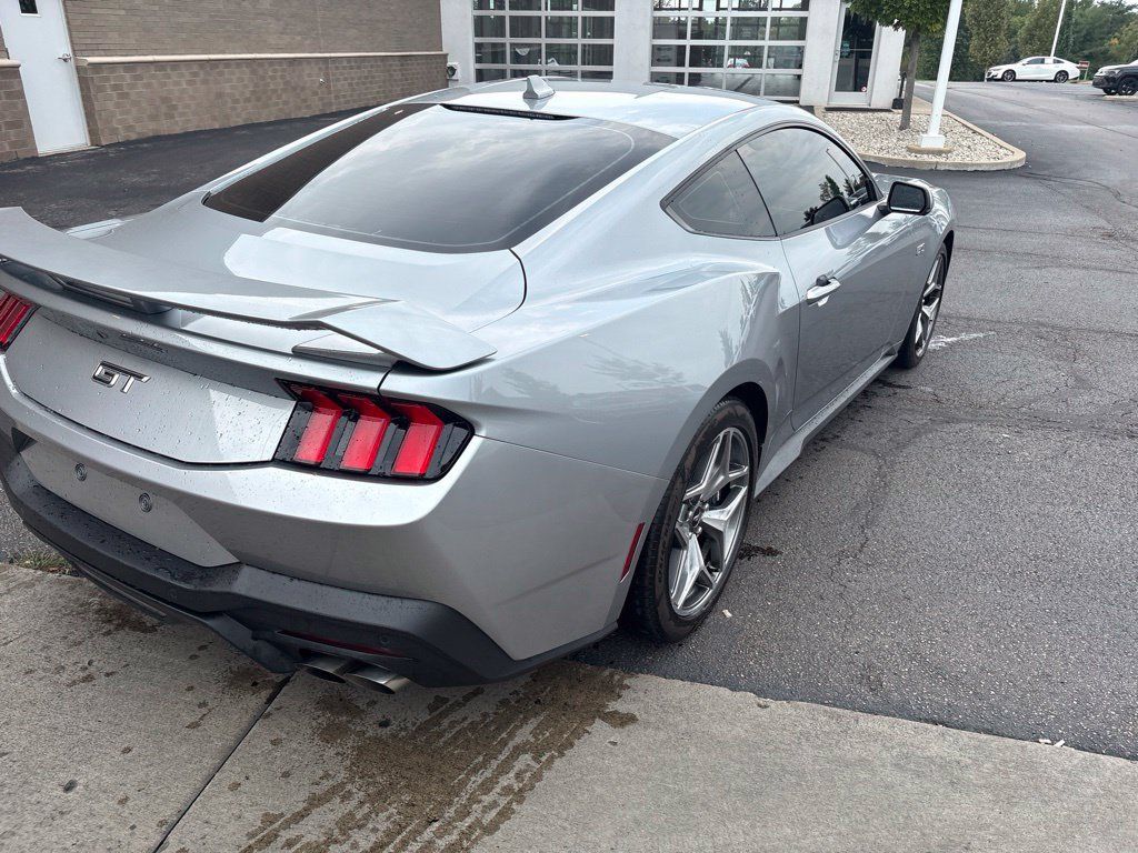 Used 2024 Ford Mustang GT Premium w/ GT Performance Package RWD image 7