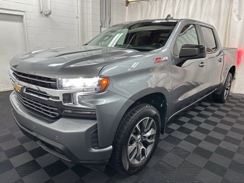 Used 2020 Chevrolet Silverado 1500 RST image 2