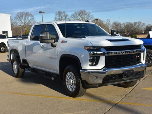 Used 2021 Chevrolet Silverado 2500 LT w/ Z71 Off-Road Package image 3