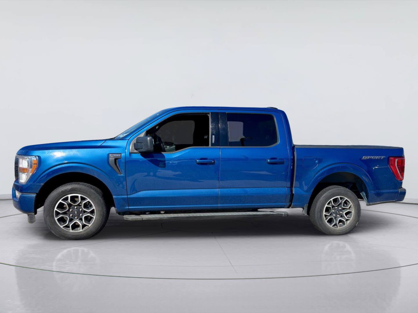 Used 2022 Ford F150 XLT w/ Equipment Group 301A Mid RWD image 6