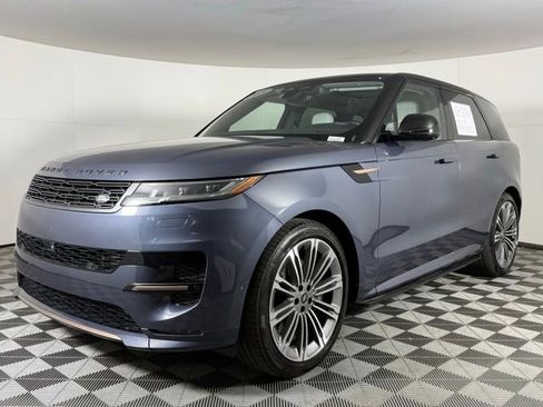 Used 2025 Land Rover Range Rover Sport Dynamic SE AWD/4WD image 2