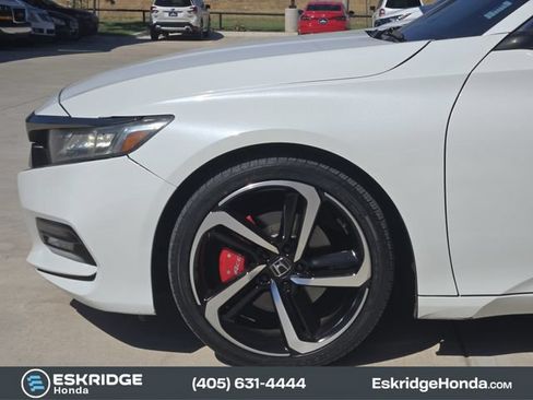 Used 2020 Honda Accord Sport image 8
