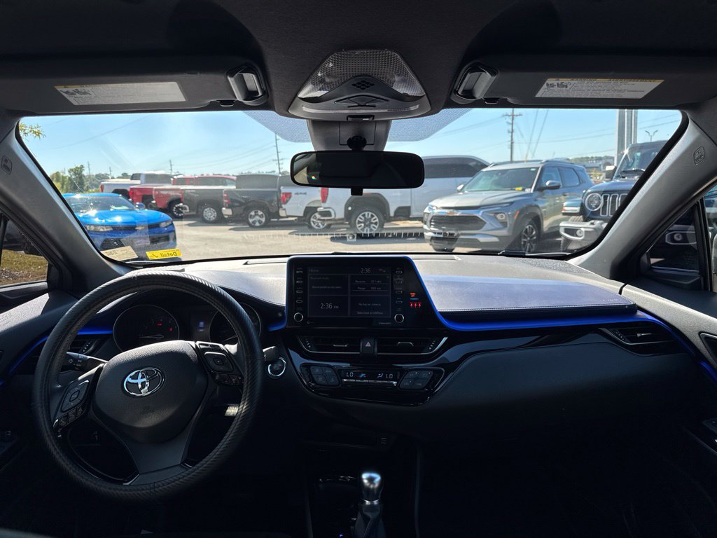 Used 2020 Toyota C-HR XLE FWD image 18