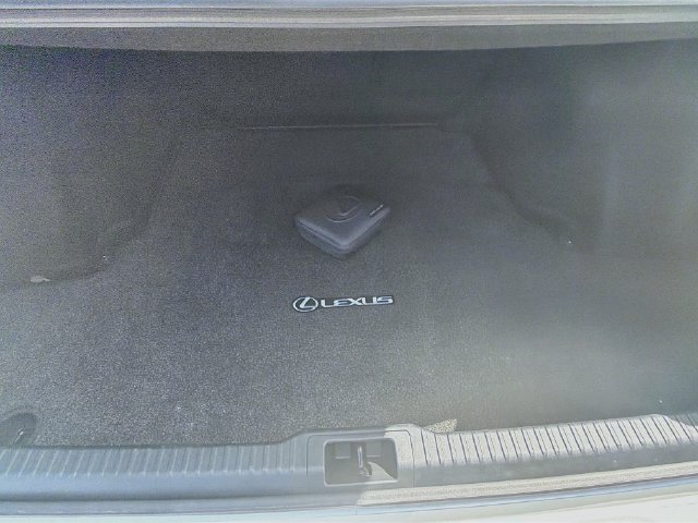 Used 2024 Lexus IS 300 w/ Comfort Package RWD image 12
