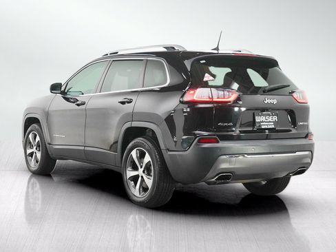 Used 2019 Jeep Cherokee Limited AWD/4WD image 3