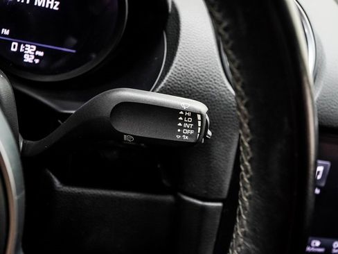 Used 2021 Porsche 718 Boxster image 33