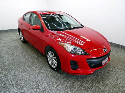 Used 2013 MAZDA MAZDA3 i Touring FWD image 3