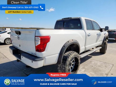 Used 2016 Nissan Titan SV image 4