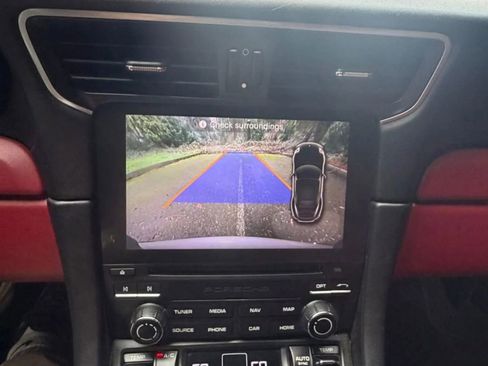 Used 2017 Porsche 911 Carrera image 19