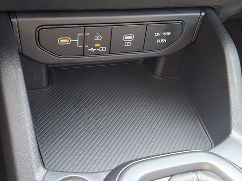 New 2026 Kia K4 FWD image 15