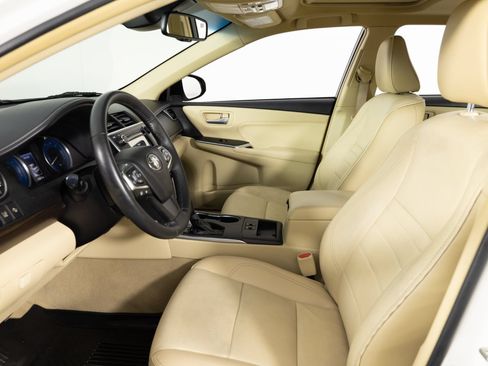 Used 2017 Toyota Camry XLE w/ Advanced Technology Package FWD image 15