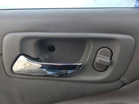 Used 2001 Honda Accord EX image 23