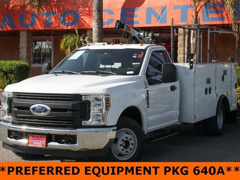 Used 2018 Ford F350 XL w/ XL Value Package image 4