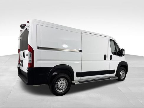Used 2025 RAM ProMaster 2500 w/ U-Haul Equipment Group FWD image 7