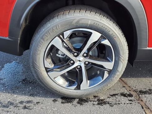 New 2026 Chevrolet Trax RS w/ Sunroof Package image 5