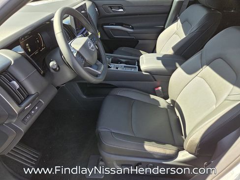 New 2026 Nissan Pathfinder SL FWD image 7