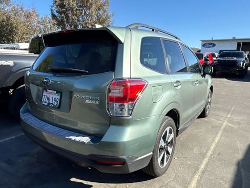 Used 2017 Subaru Forester 2.5i Premium AWD/4WD image 4