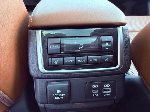 Used 2026 Subaru Ascent Touring w/ Popular Package #2 AWD/4WD image 16
