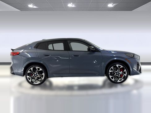 Used 2026 BMW X2 xDrive28i w/ M Sport Package AWD/4WD image 8