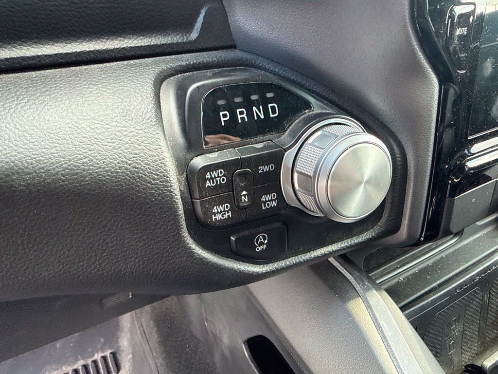 Used 2023 RAM 1500 Laramie AWD/4WD image 21