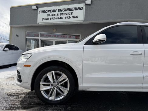 Used 2017 Audi Q3 2.0T Premium w/ Convenience Package image 10