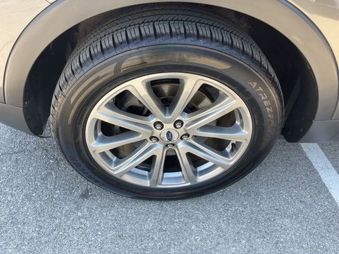 Used 2017 Ford Explorer Limited w/ Equipment Group 303A image 9