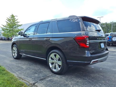 Used 2024 Ford Expedition Platinum AWD/4WD image 7