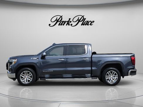 Used 2021 GMC Sierra 1500 SLT image 2