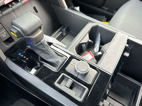 New 2026 Toyota Tundra SR5 w/ SR5 Convenience Package image 20