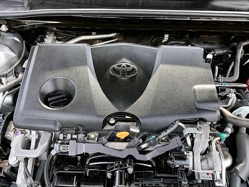 Used 2018 Toyota Camry SE FWD image 32